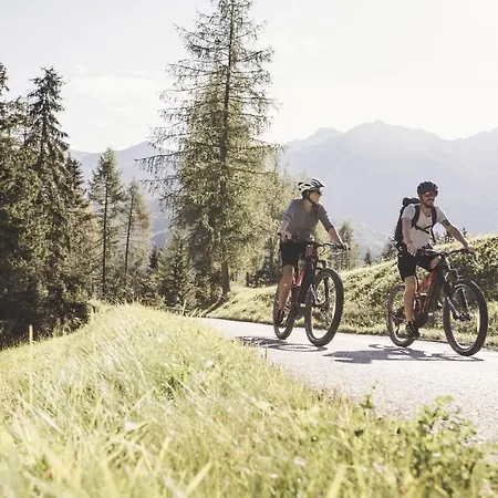 Hotel Johanna Mitten Im Oetztal