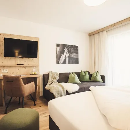Hotel Hotel Johanna Mitten Im Oetztal Umhausen