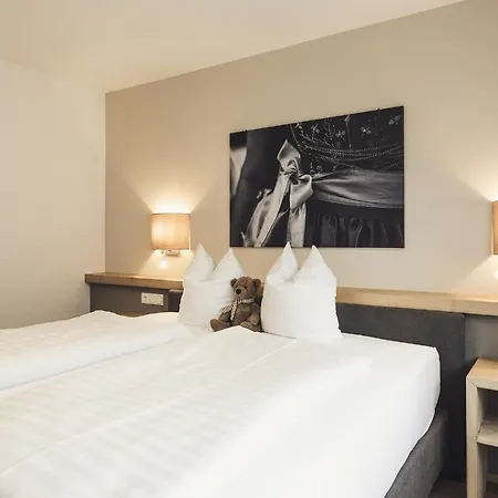 Johanna Mitten Im Oetztal Umhausen