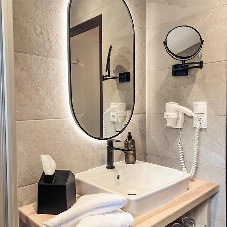 Hotel Johanna Mitten Im Oetztal