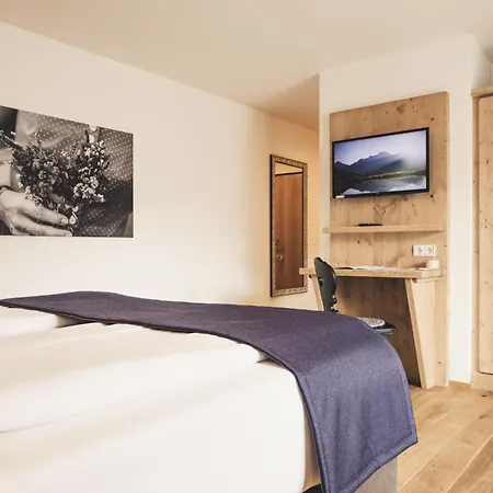 Johanna Mitten Im Oetztal Hotel 4*